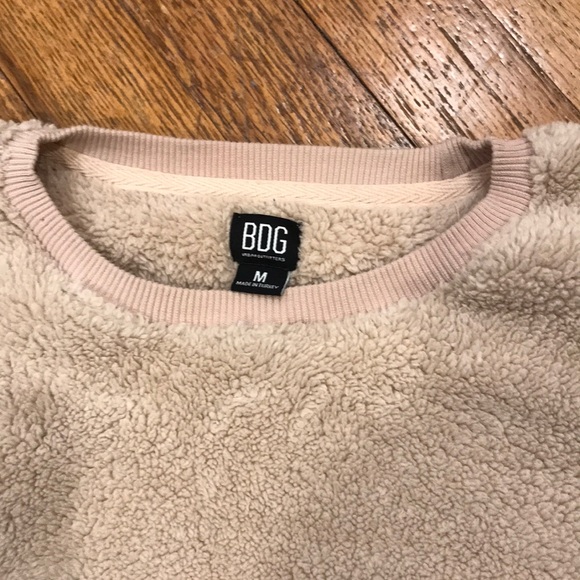 BDG Sherpa cropped sweatshirt - Picture 2 of 2